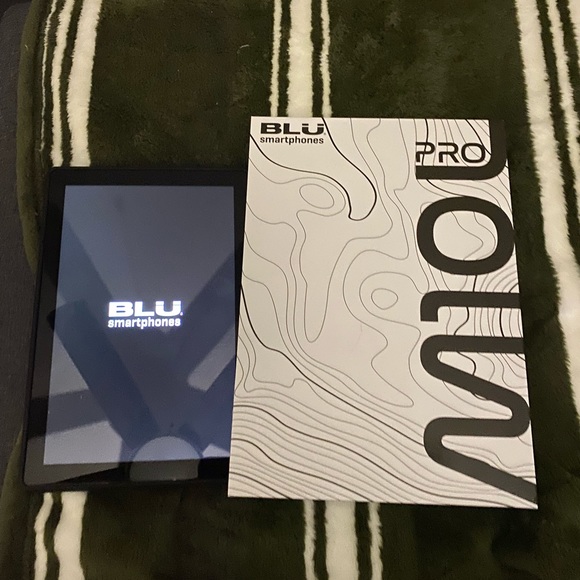 Android tablet - Picture 1 of 3